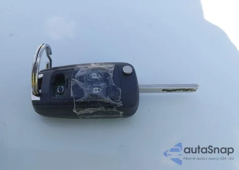 2011 Chevrolet Equinox Ls z USA, uszkodzony, nr VIN 2GNALBEC4B1303324